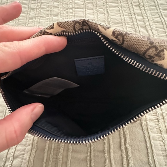 GG Supreme Monogram Stars Childrens Belt Bag - Picture 4 of 7